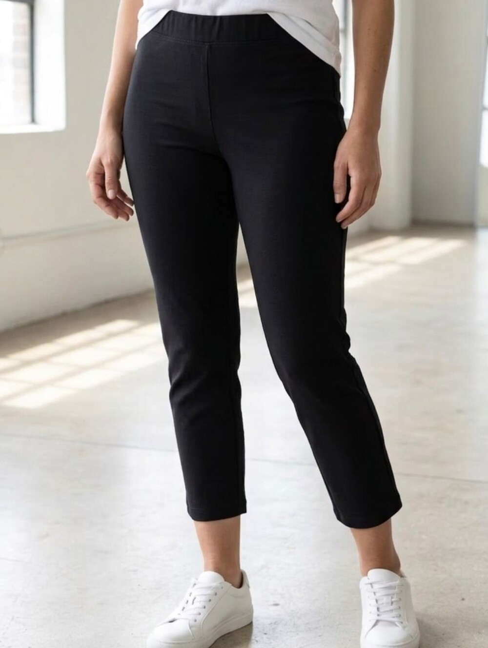 Van Heusen Women's Black Pull-On Skinny Pants - Size 18